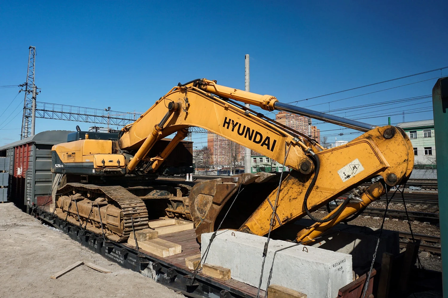Перевозка экскаватора HYUNDAI 520LC-95