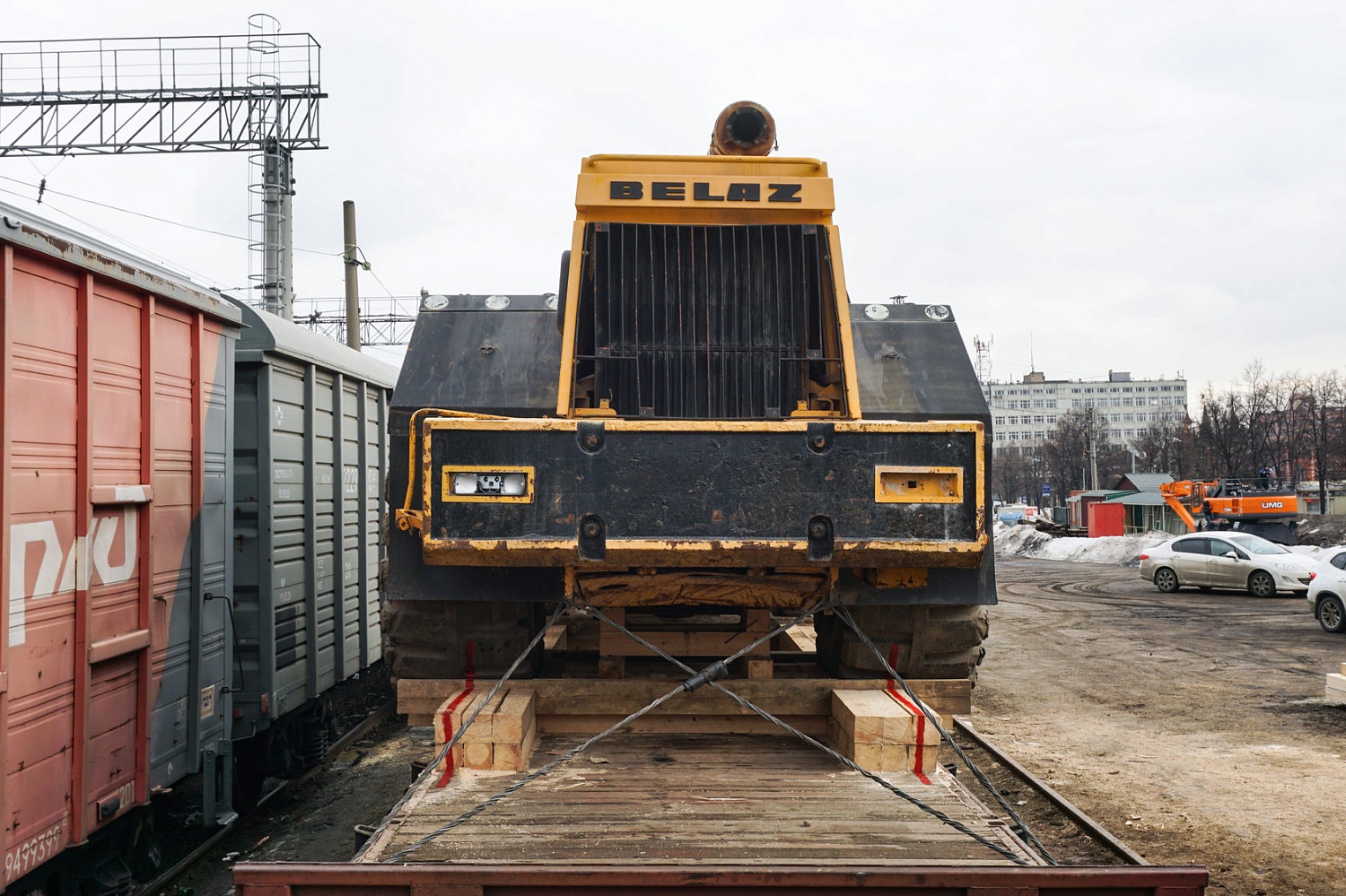 Перевозка БЕЛАЗА 7822 на универсальной платформе